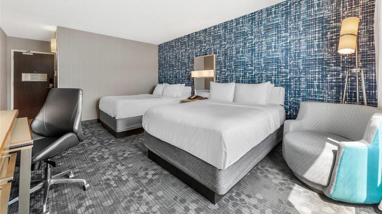 <b>Comfort Inn & Suites Room</b>. Images powered by <a href="https://iceportal.shijigroup.com/" title="IcePortal" target="_blank">IcePortal</a>.
