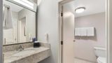 <b>Comfort Inn & Suites Room</b>. Images powered by <a href="https://iceportal.shijigroup.com/" title="IcePortal" target="_blank">IcePortal</a>.