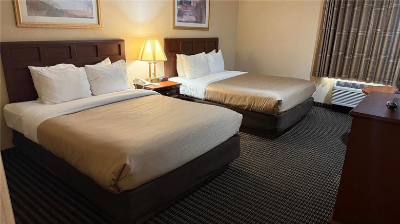 <b>Wingate by Wyndham Livonia Room</b>. Images powered by <a href="https://iceportal.shijigroup.com/" title="IcePortal" target="_blank">IcePortal</a>.