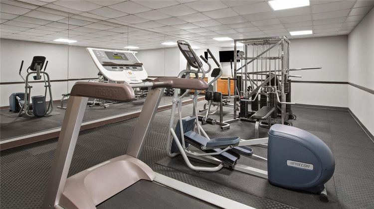Wingate by Wyndham Livonia Health
