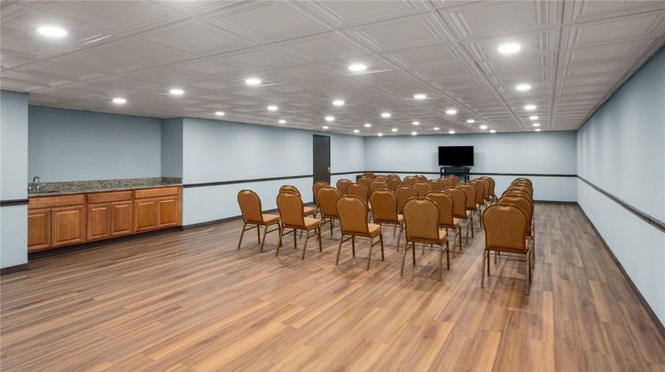 Wingate by Wyndham Livonia Meeting