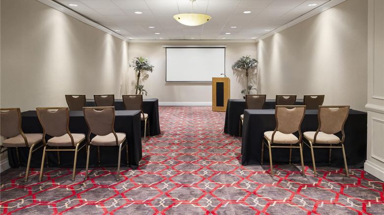 <b>Best Western Plainview-Long Island Hotel Meeting</b>. Images powered by <a href="https://iceportal.shijigroup.com/" title="IcePortal" target="_blank">IcePortal</a>.