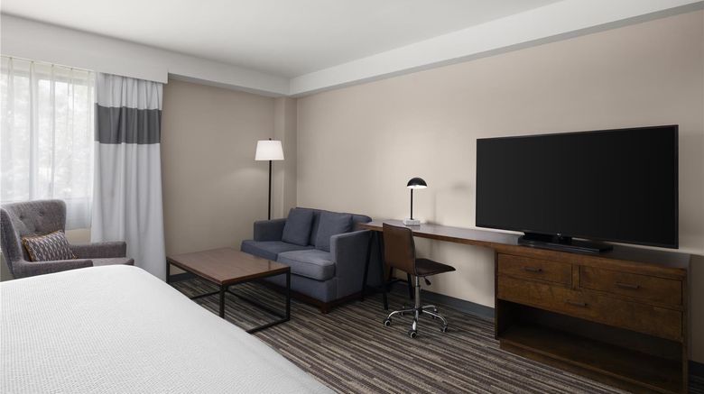 <b>Best Western Plainview-Long Island Hotel Room</b>. Images powered by <a href="https://iceportal.shijigroup.com/" title="IcePortal" target="_blank">IcePortal</a>.