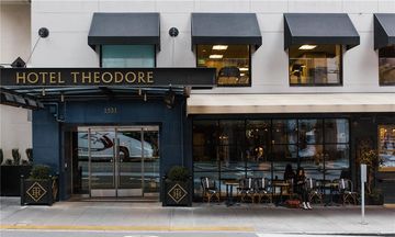 Hotel Theodore