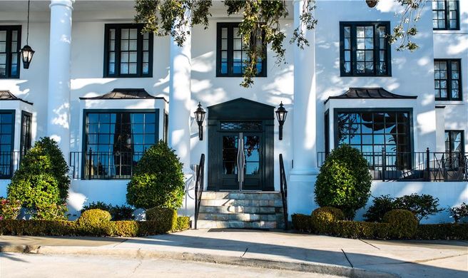 White House Hotel Exterior