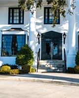 White House Hotel
