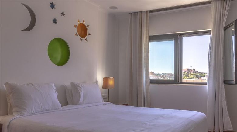 <b>Hotel AS Lisboa Room</b>. Images powered by <a href="https://iceportal.shijigroup.com/" title="IcePortal" target="_blank">IcePortal</a>.