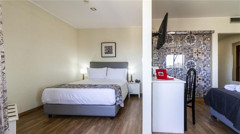 <b>Hotel AS Lisboa Suite</b>. Images powered by <a href="https://iceportal.shijigroup.com/" title="IcePortal" target="_blank">IcePortal</a>.