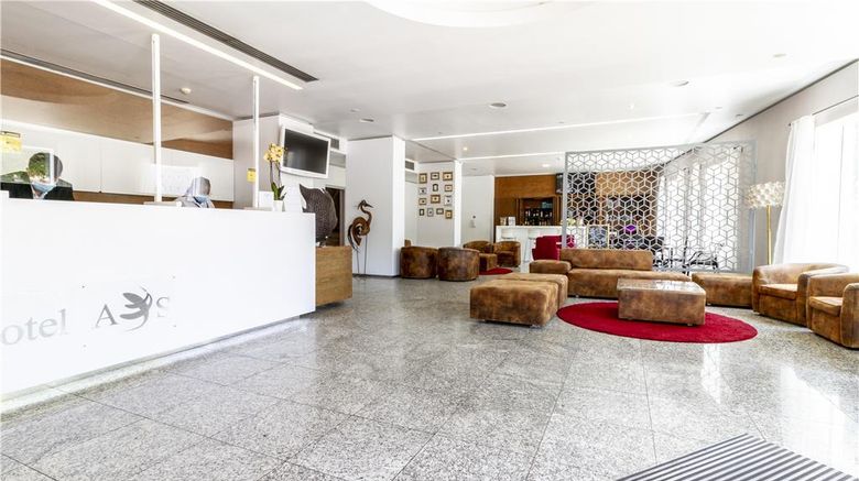 <b>Hotel AS Lisboa Lobby</b>. Images powered by <a href="https://iceportal.shijigroup.com/" title="IcePortal" target="_blank">IcePortal</a>.