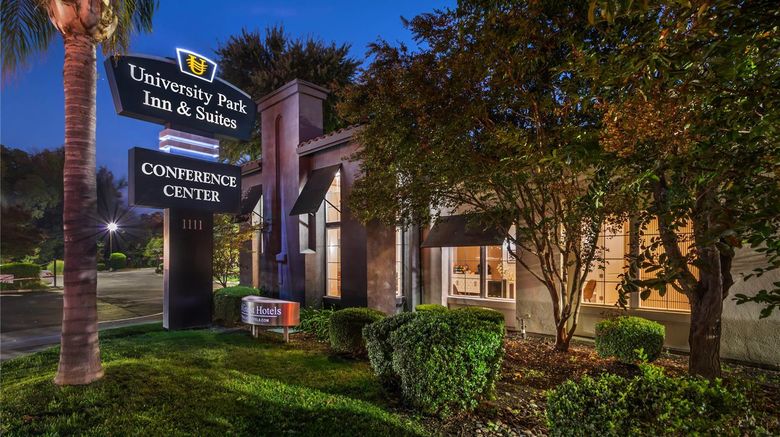 <b>University Park Inn & Suites, An Ascend Exterior</b>. Images powered by <a href="https://iceportal.shijigroup.com/" title="IcePortal" target="_blank">IcePortal</a>.