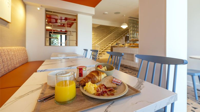<b>Hotel Beau Rivage, Royan Restaurant</b>. Images powered by <a href="https://iceportal.shijigroup.com/" title="IcePortal" target="_blank">IcePortal</a>.