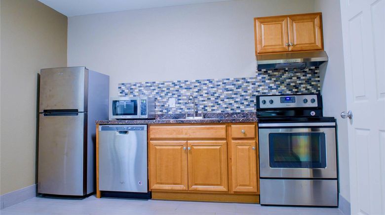 <b>Clarion Pointe Athens I-65 Suite</b>. Images powered by <a href="https://iceportal.shijigroup.com/" title="IcePortal" target="_blank">IcePortal</a>.