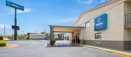 Clarion Pointe Athens I-65 Exterior