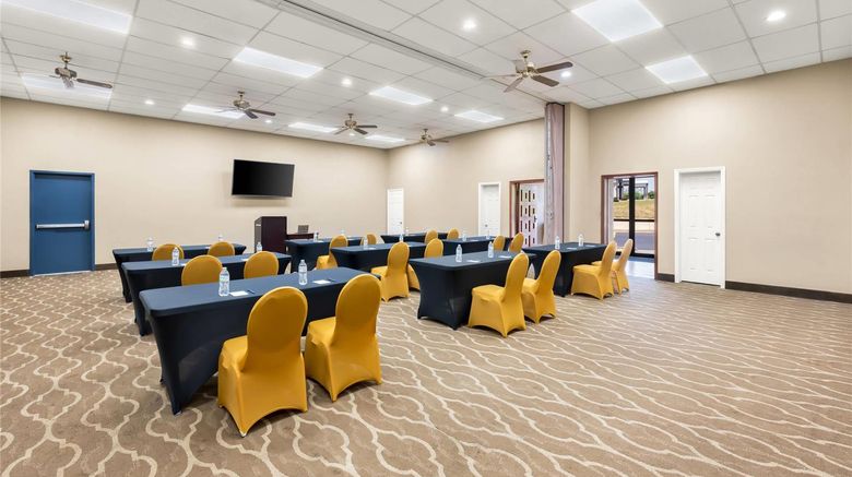 <b>Clarion Pointe Athens I-65 Meeting</b>. Images powered by <a href="https://iceportal.shijigroup.com/" title="IcePortal" target="_blank">IcePortal</a>.