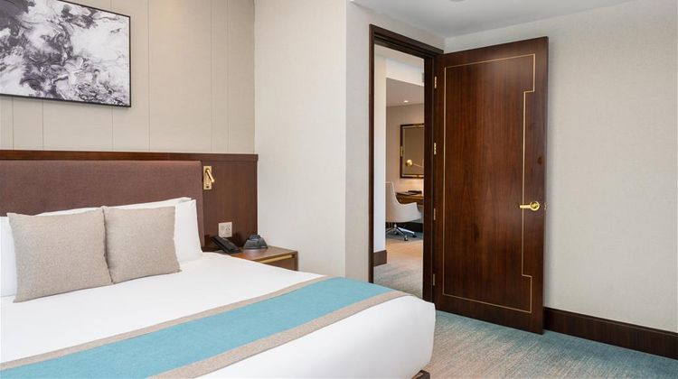 Blossom Hotel Houston, Curio Collection Room