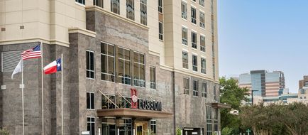 Blossom Hotel Houston, Curio Collection Exterior