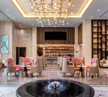 Blossom Hotel Houston, Curio Collection Lobby
