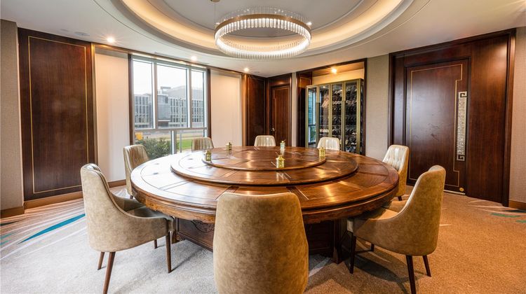 Blossom Hotel Houston, Curio Collection Meeting