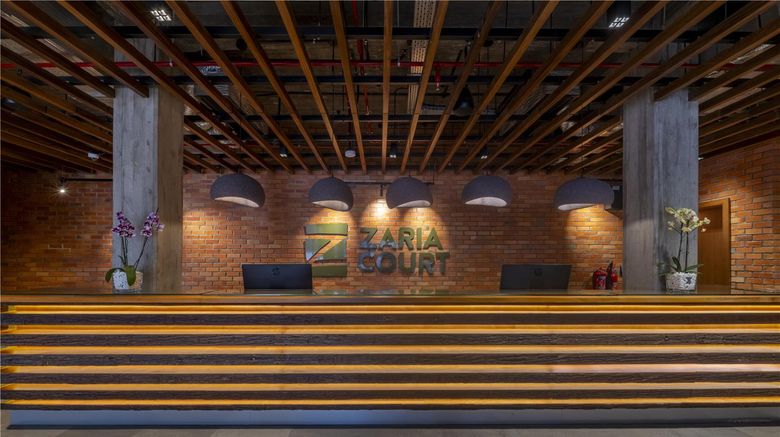 <b>Zaria Court Hotel Hilton Lobby</b>. Images powered by <a href="https://iceportal.shijigroup.com/" title="IcePortal" target="_blank">IcePortal</a>.