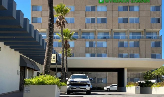 Wyndham Garden Tijuana Palacio Azteca Exterior