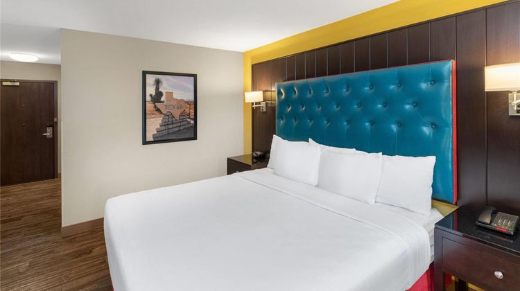 Heritage Inn Suites San Antonio Airpt Room
