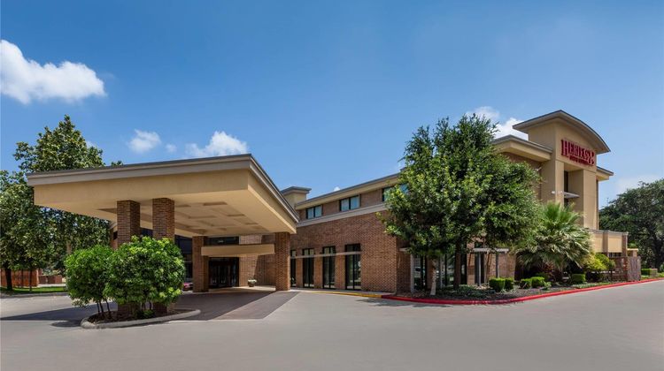 Heritage Inn Suites San Antonio Airpt Exterior