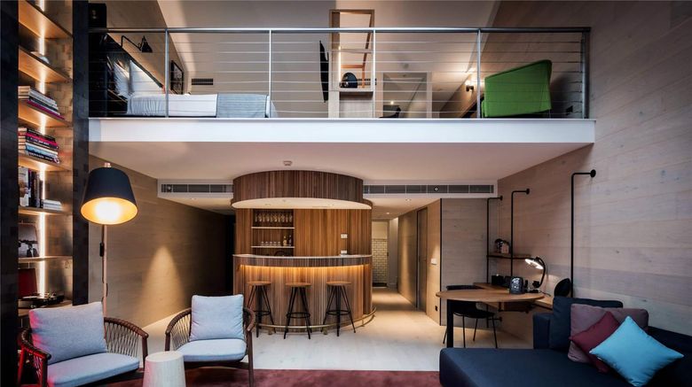 <b>Ovolo Woolloomooloo Room</b>. Images powered by <a href="https://iceportal.shijigroup.com/" title="IcePortal" target="_blank">IcePortal</a>.