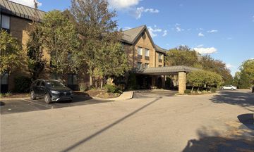 Wingate by Wyndham Utica