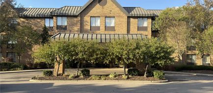 Wingate by Wyndham Utica Exterior