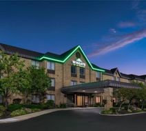 Wingate by Wyndham Utica Exterior