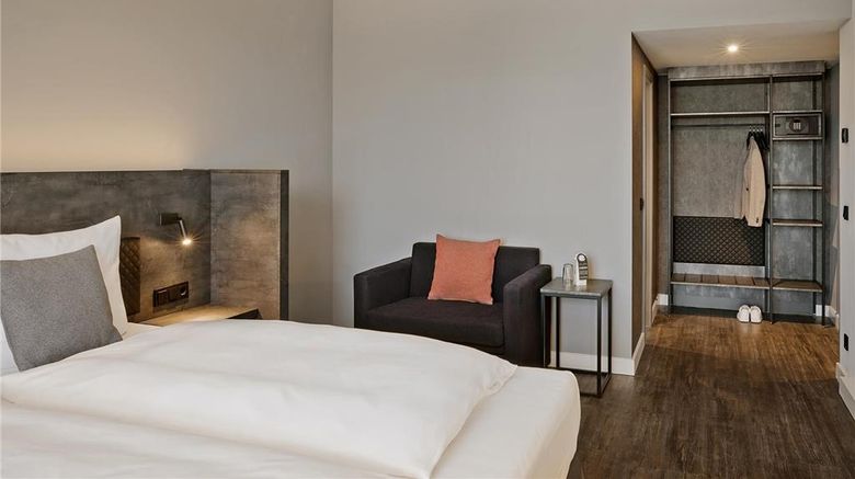 <b>The Scotty Hotel Hamburg Room</b>. Images powered by <a href="https://iceportal.shijigroup.com/" title="IcePortal" target="_blank">IcePortal</a>.