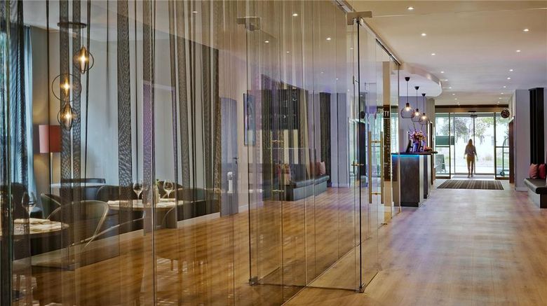 <b>The Scotty Hotel Hamburg Lobby</b>. Images powered by <a href="https://iceportal.shijigroup.com/" title="IcePortal" target="_blank">IcePortal</a>.