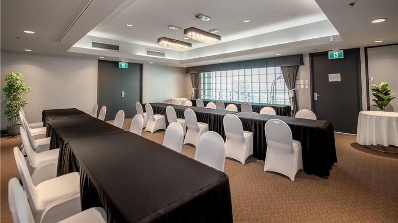 <b>Lonsdale Quay Hotel Meeting</b>. Images powered by <a href="https://iceportal.shijigroup.com/" title="IcePortal" target="_blank">IcePortal</a>.