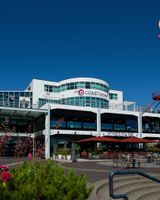 Lonsdale Quay Hotel