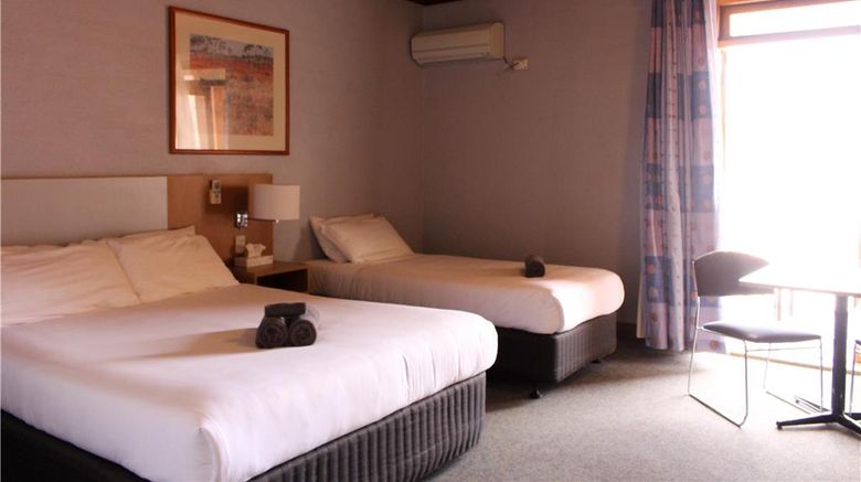 <b>Desert Cave Hotel Room</b>. Images powered by <a href="https://iceportal.shijigroup.com/" title="IcePortal" target="_blank">IcePortal</a>.