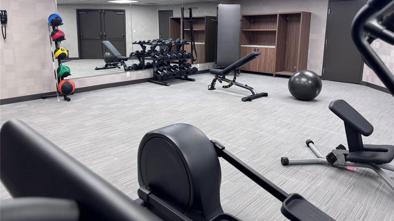 <b>La Quinta Inn & Suites Miamisburg Health</b>. Images powered by <a href="https://iceportal.shijigroup.com/" title="IcePortal" target="_blank">IcePortal</a>.