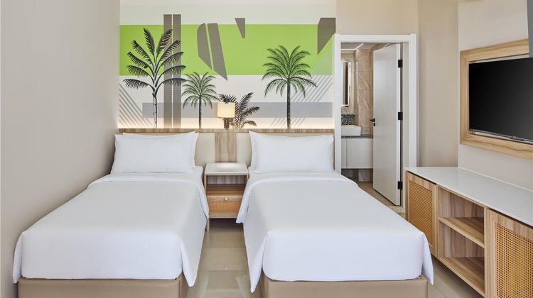 LIME Resort Bohol, a member of Radisson Suite