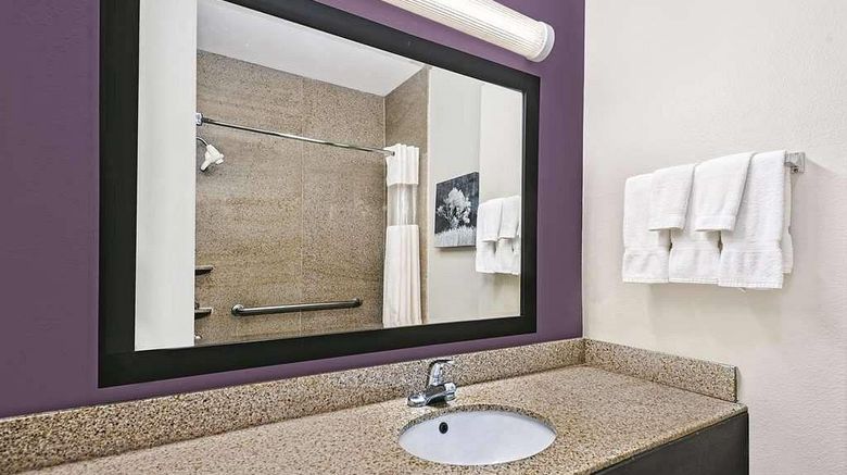 <b>Vista Del Sol Hotel Rosenberg Room</b>. Images powered by <a href="https://iceportal.shijigroup.com/" title="IcePortal" target="_blank">IcePortal</a>.