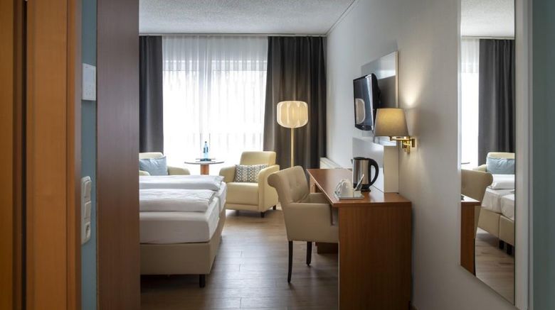 <b>Michel Hotel Frankfurt Maintal Room</b>. Images powered by <a href="https://iceportal.shijigroup.com/" title="IcePortal" target="_blank">IcePortal</a>.