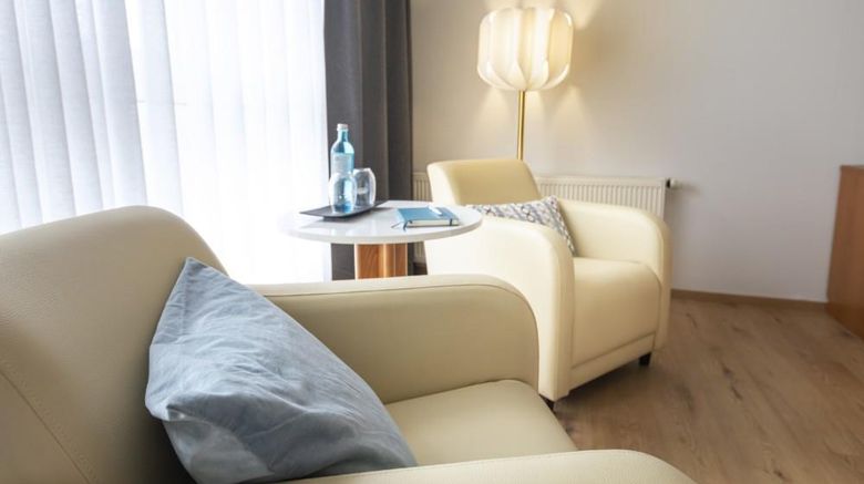 <b>Michel Hotel Frankfurt Maintal Room</b>. Images powered by <a href="https://iceportal.shijigroup.com/" title="IcePortal" target="_blank">IcePortal</a>.
