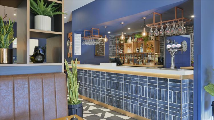 Travelodge Cardiff Gate Restaurant