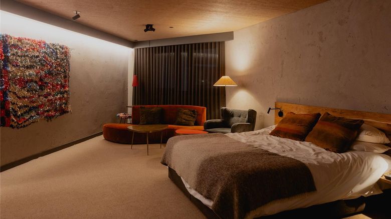 <b>Ovolo Canberra, a Wyndham Hotel Room</b>. Images powered by <a href="https://iceportal.shijigroup.com/" title="IcePortal" target="_blank">IcePortal</a>.