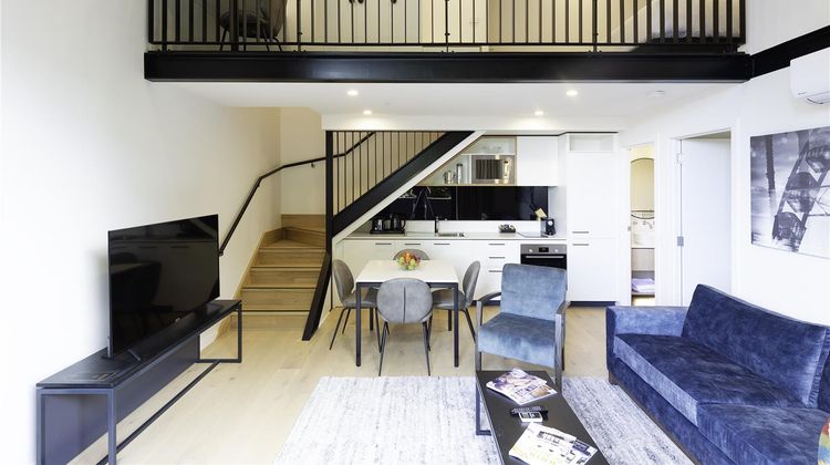 Oaks R Suites Geelong Room