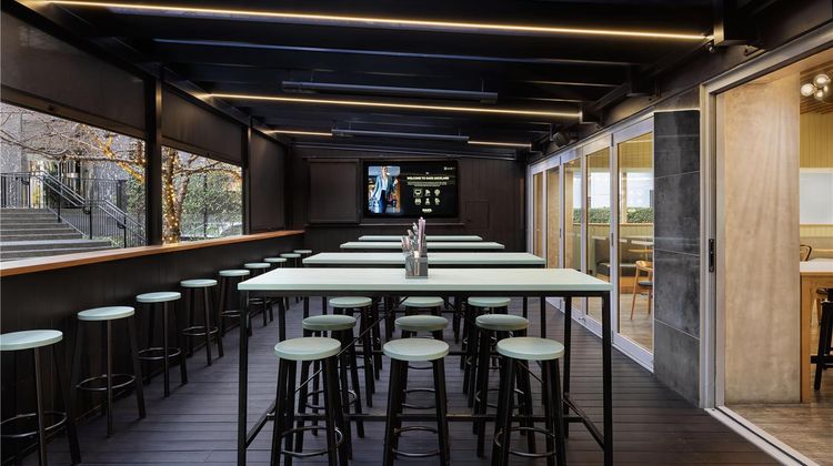 Nesuto Stadium Hotel and Apartments Restaurant