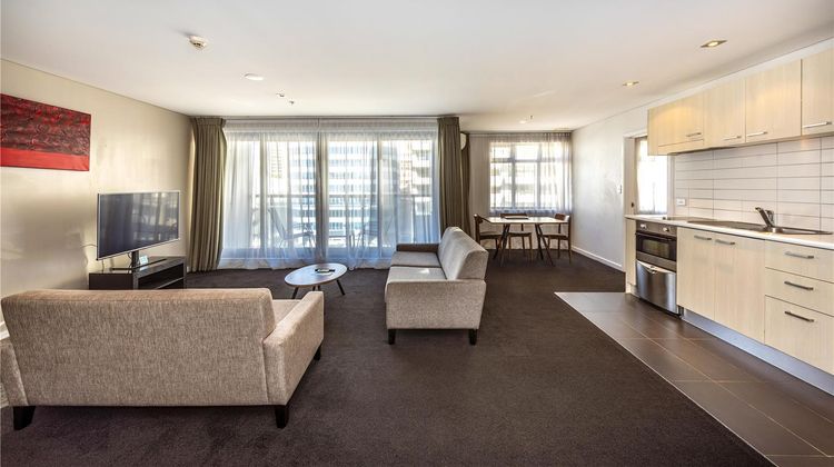 Nesuto Stadium Hotel and Apartments Room