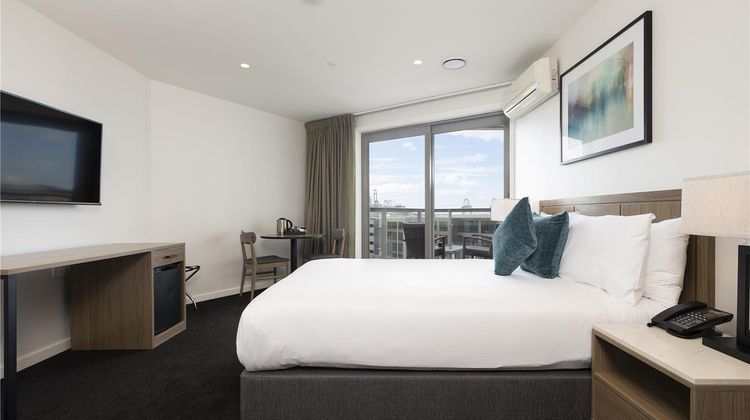 Nesuto Stadium Hotel and Apartments Room