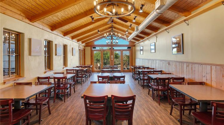 Tombstone Lookout Lodge Restaurant