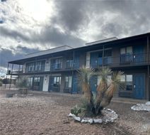 Tombstone Lookout Lodge Exterior