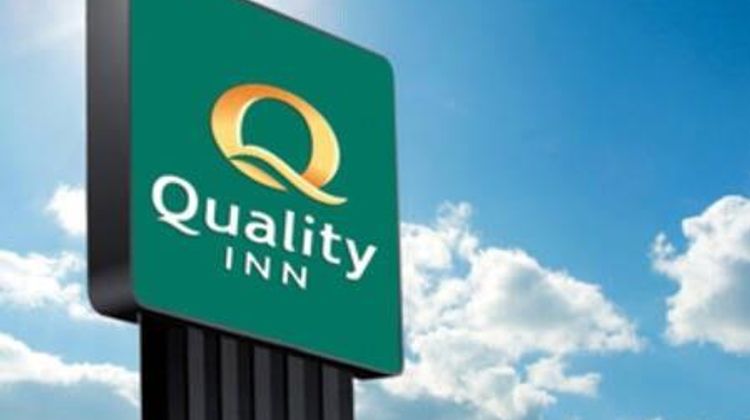 Quality Inn Exterior