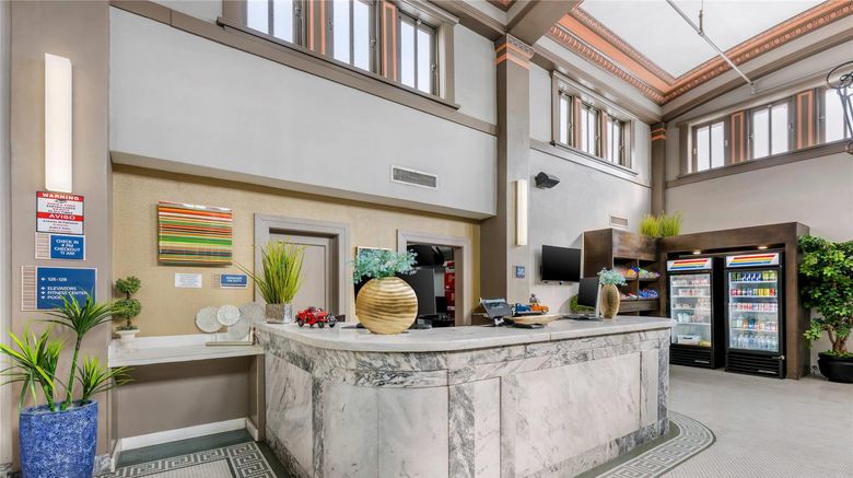 <b>Hotel 1914 Historic Alamo Riverwalk Lobby</b>. Images powered by <a href="https://iceportal.shijigroup.com/" title="IcePortal" target="_blank">IcePortal</a>.